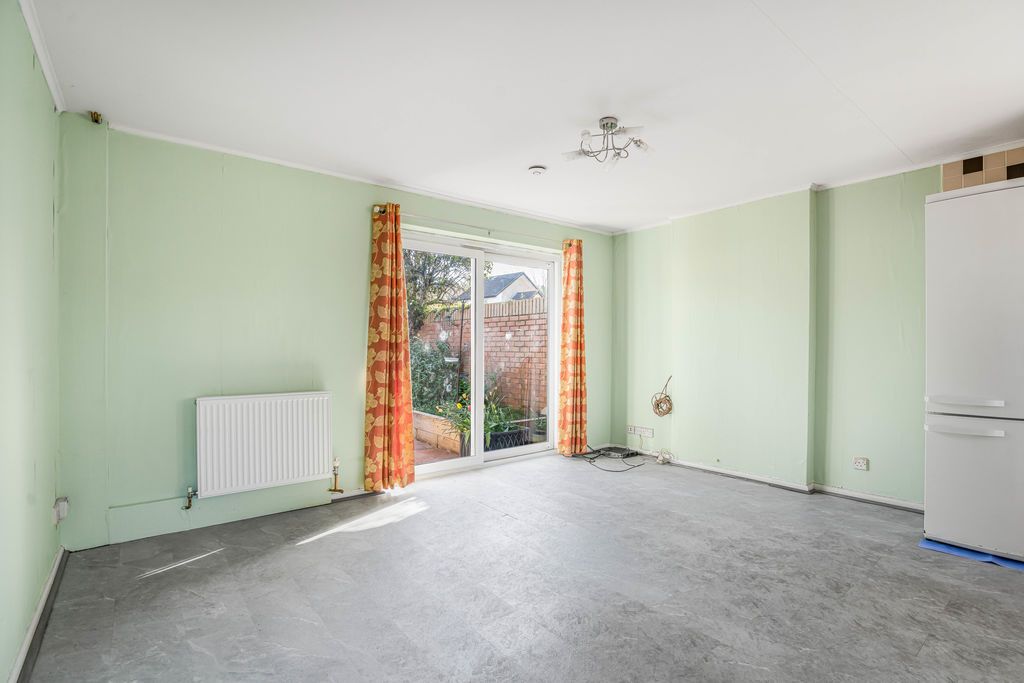 Property photo 2 of 8 Photo 13