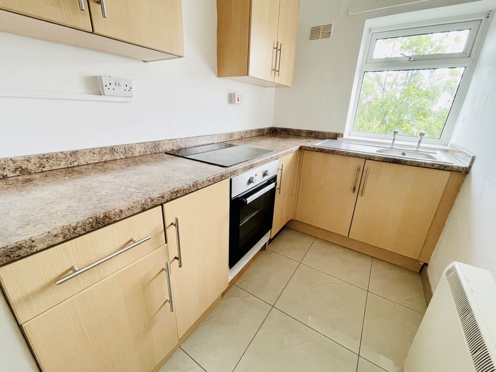 Property photo 1 of 5 Kitchen
