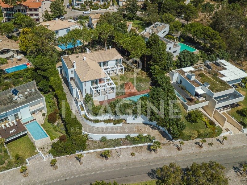 Property photo 2 of 70