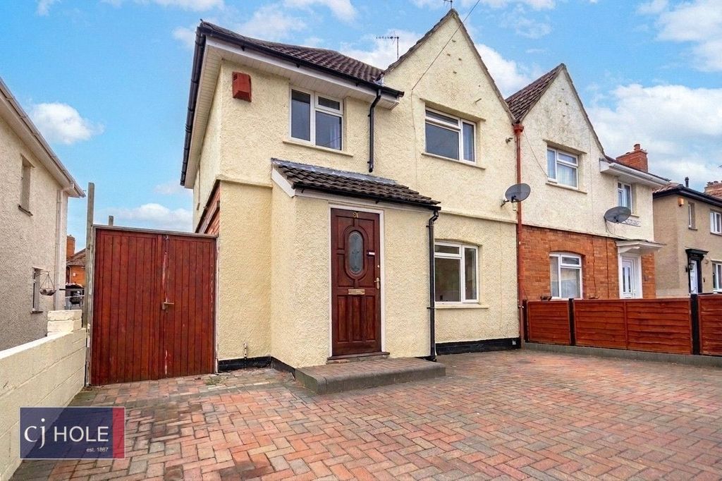Property photo 1 of 9 Picture No. 11