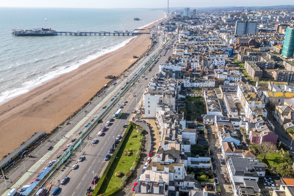 Additional image 26 of 7 bed terraced house for saleRoyal Crescent, Brighton, East Sussex BN2