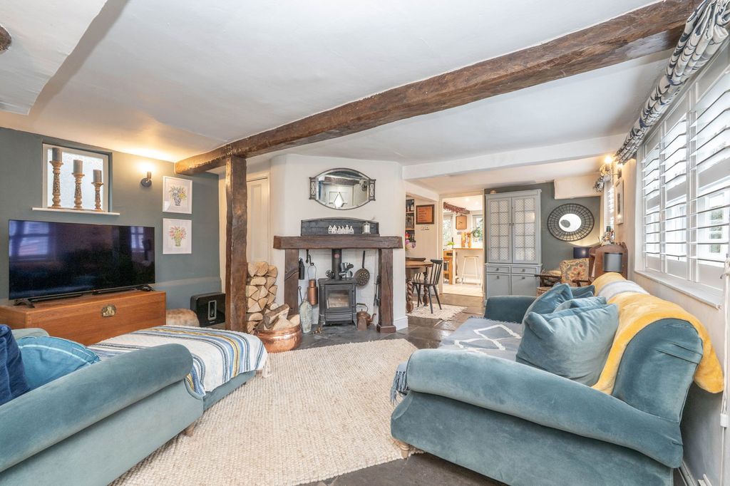 Property photo 3 of 20