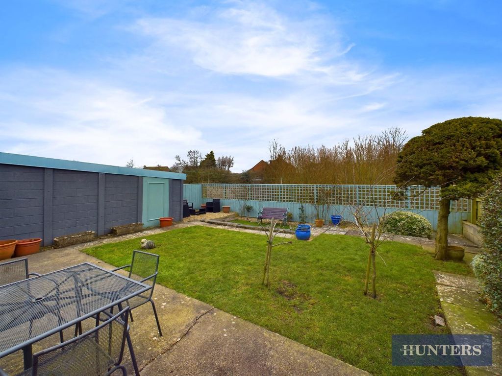 Property photo 3 of 17 Garden