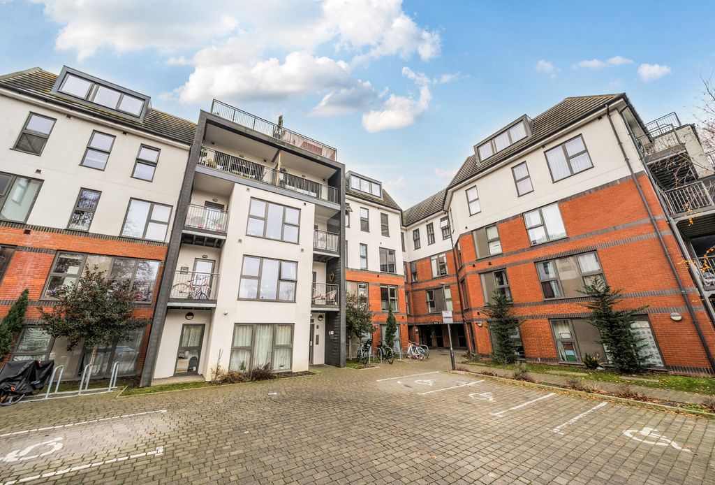 Property photo 1 of 19 1389233-3-69414c8...