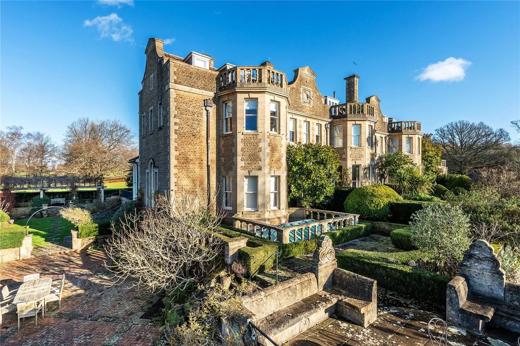 Property photo 1 of 36 Picture No. 22