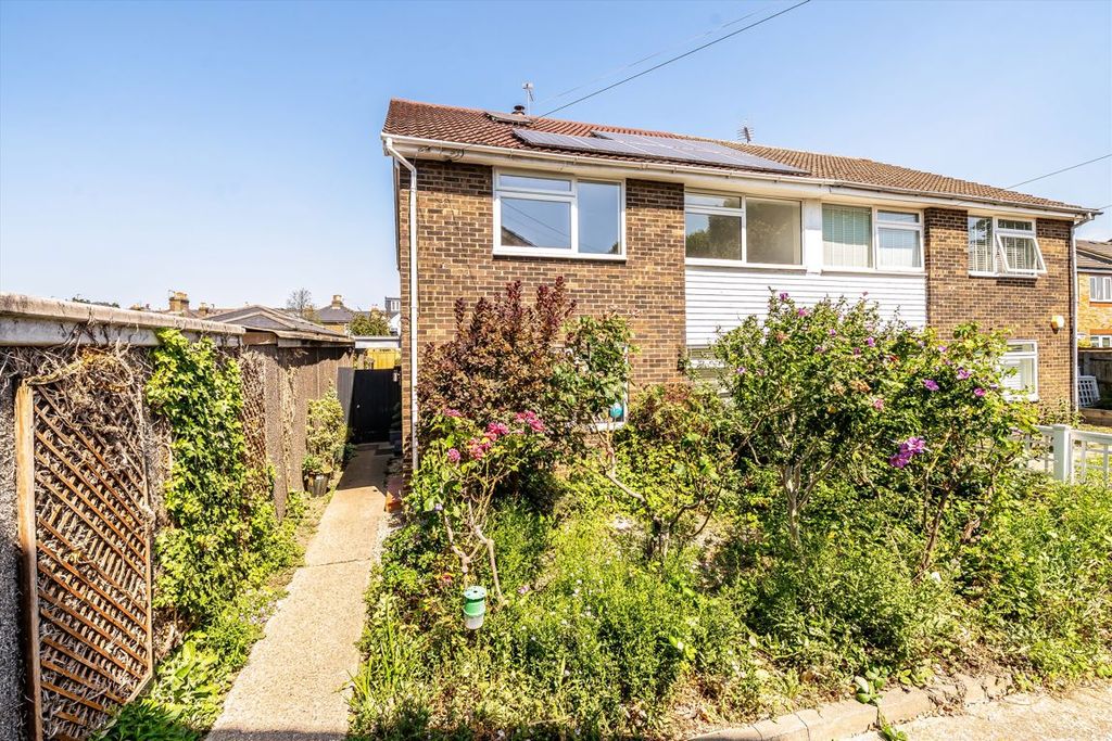 Property photo 1 of 7