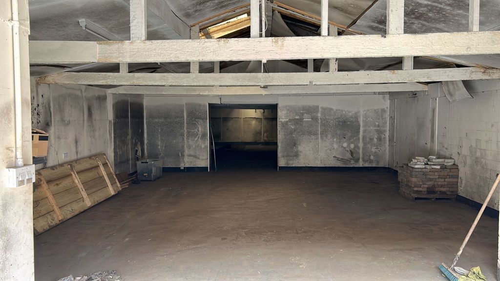 Property photo 1 of 3 Light Industrial Unit