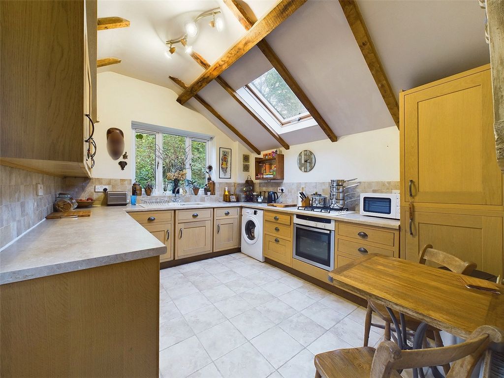 Property photo 3 of 19 Picture No. 02