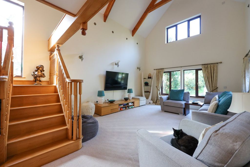 Property photo 3 of 29