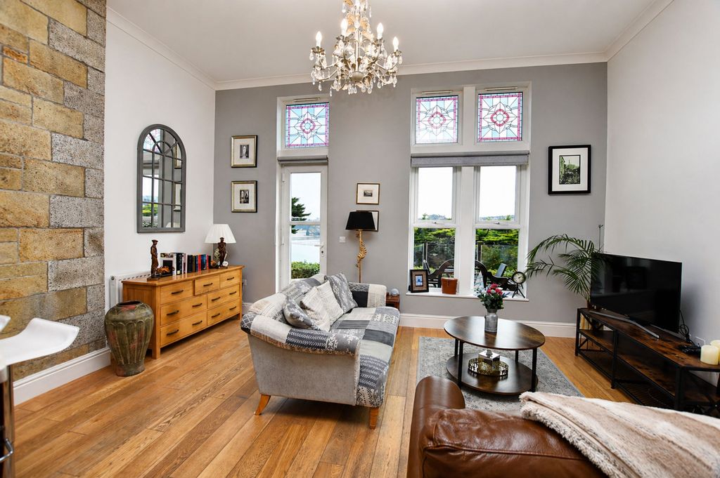 Property photo 3 of 20 Open Plan Lounge/Kitchen/Diner