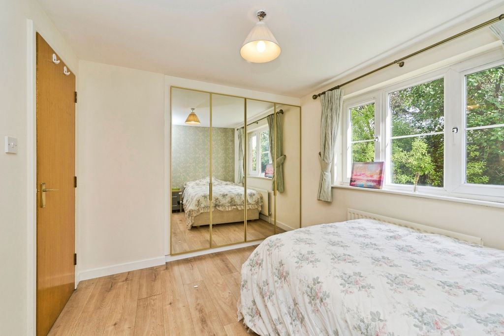 Property photo 3 of 17 Pbox-Img.Jpg