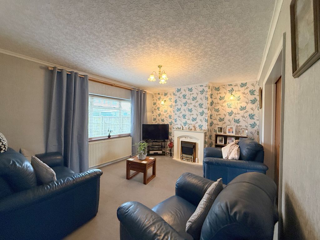 Property photo 2 of 28 Gallery