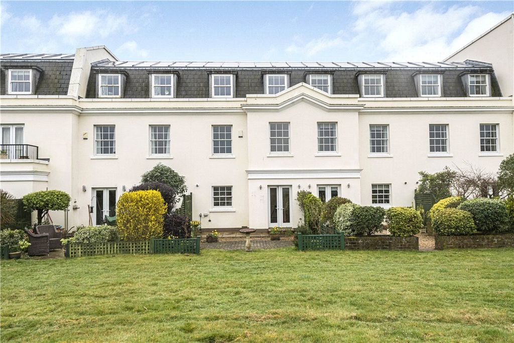 Property photo 2 of 21 Rear Aspect