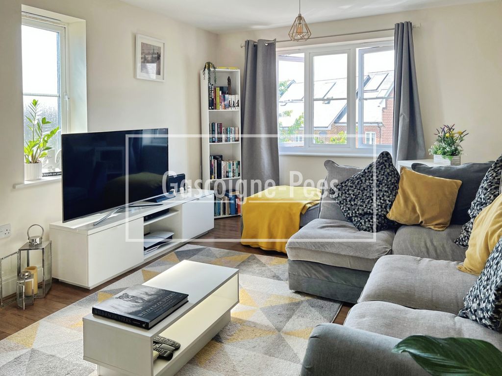 Property photo 2 of 12
