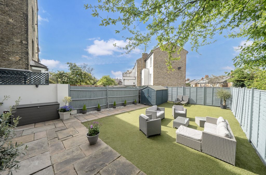 Property photo 1 of 14 1435061-8-69ce707...