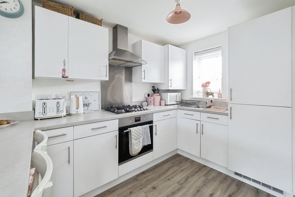 Property photo 3 of 16