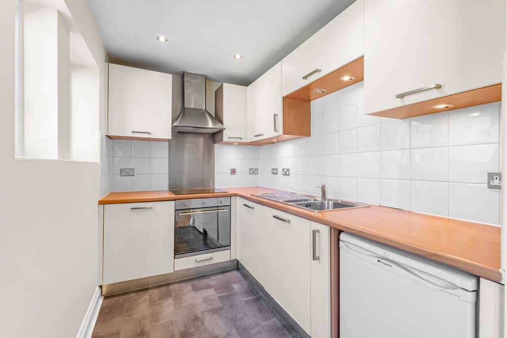 Property photo 3 of 14 Picture No. 09