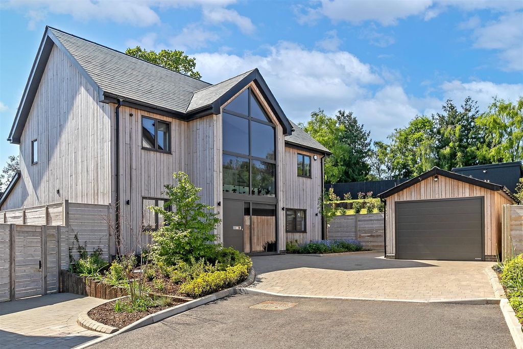 Property photo 1 of 22 Silverwoodbarns_Showhome-18.Jpg