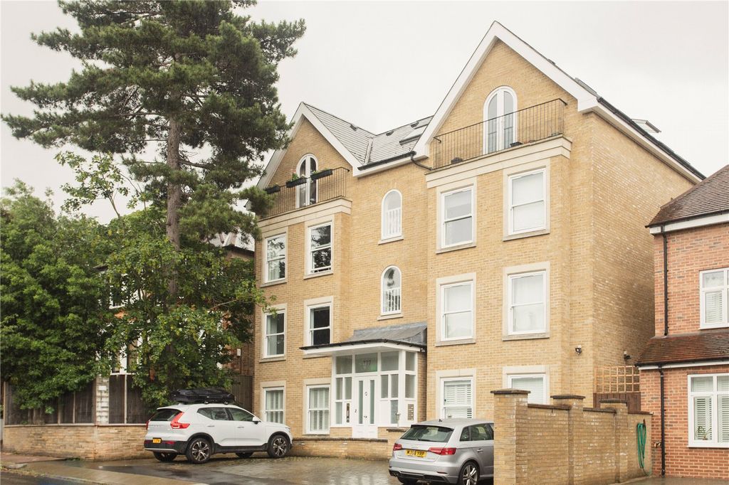Property photo 2 of 22 Picture No. 26