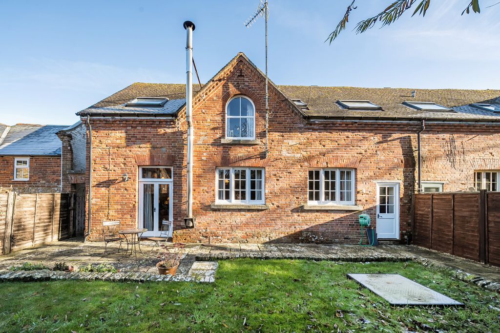 Property photo 1 of 19