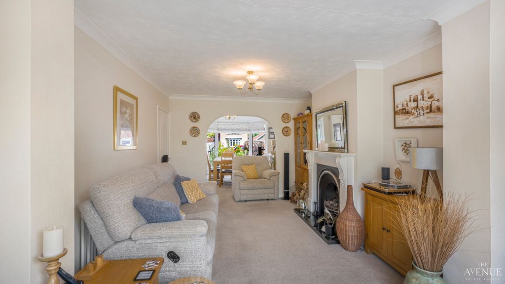 Property photo 3 of 31 4279287