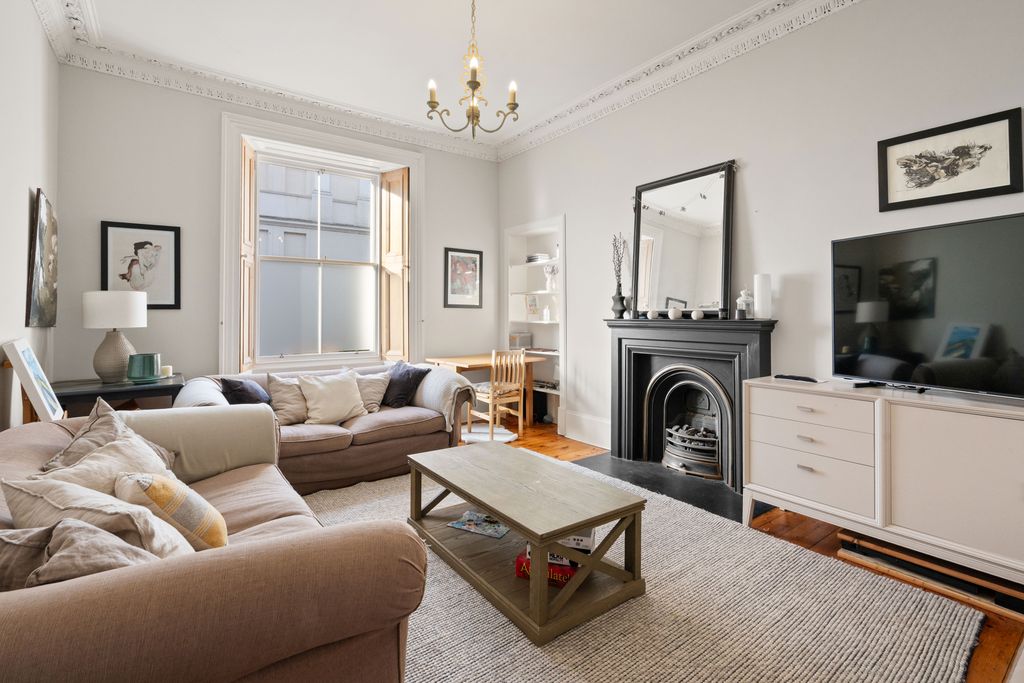 Property photo 2 of 28 Property Image 2