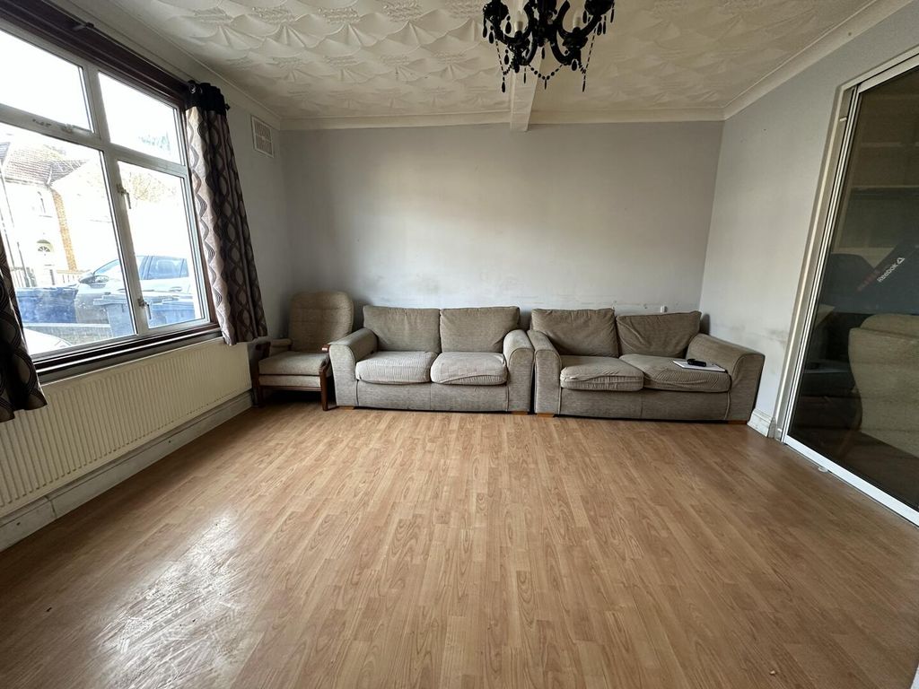 Property photo 3 of 12 Living Room