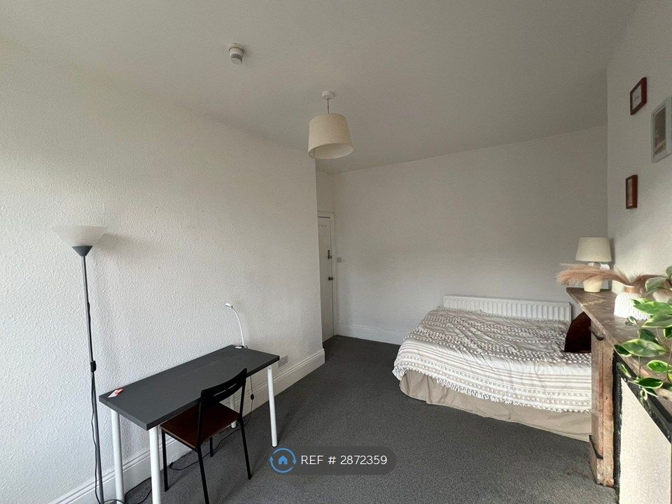 Property photo 3 of 6