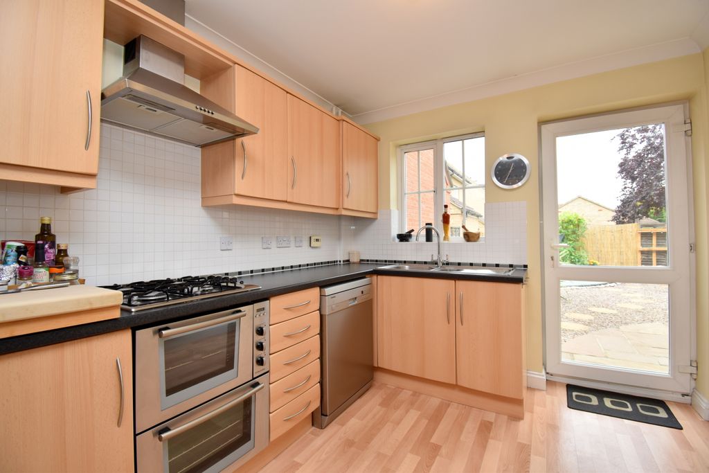 Property photo 3 of 23