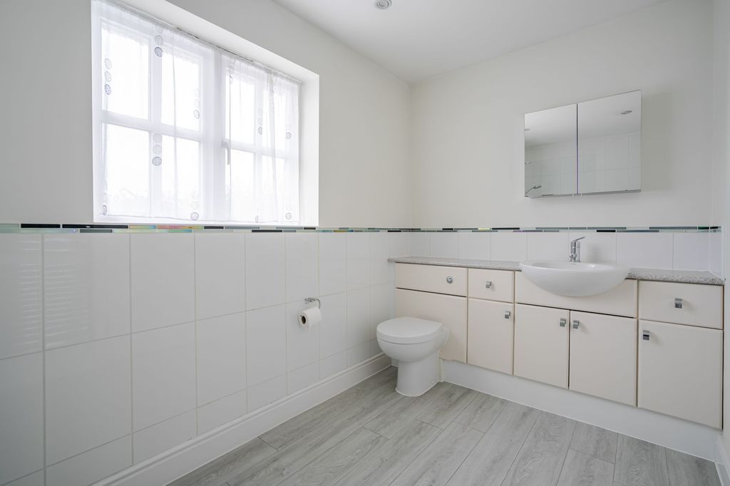 Additional image 9 of 3 bed semi-detached house to rentGuards Court, Sunningdale SL5