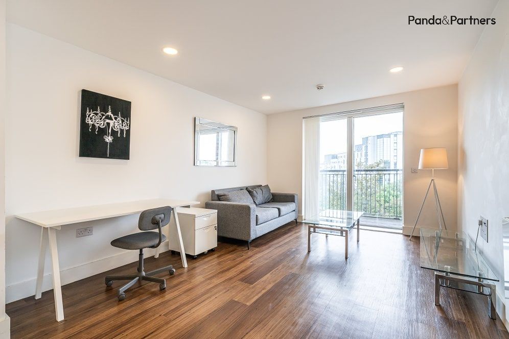 Property photo 3 of 17 Photo