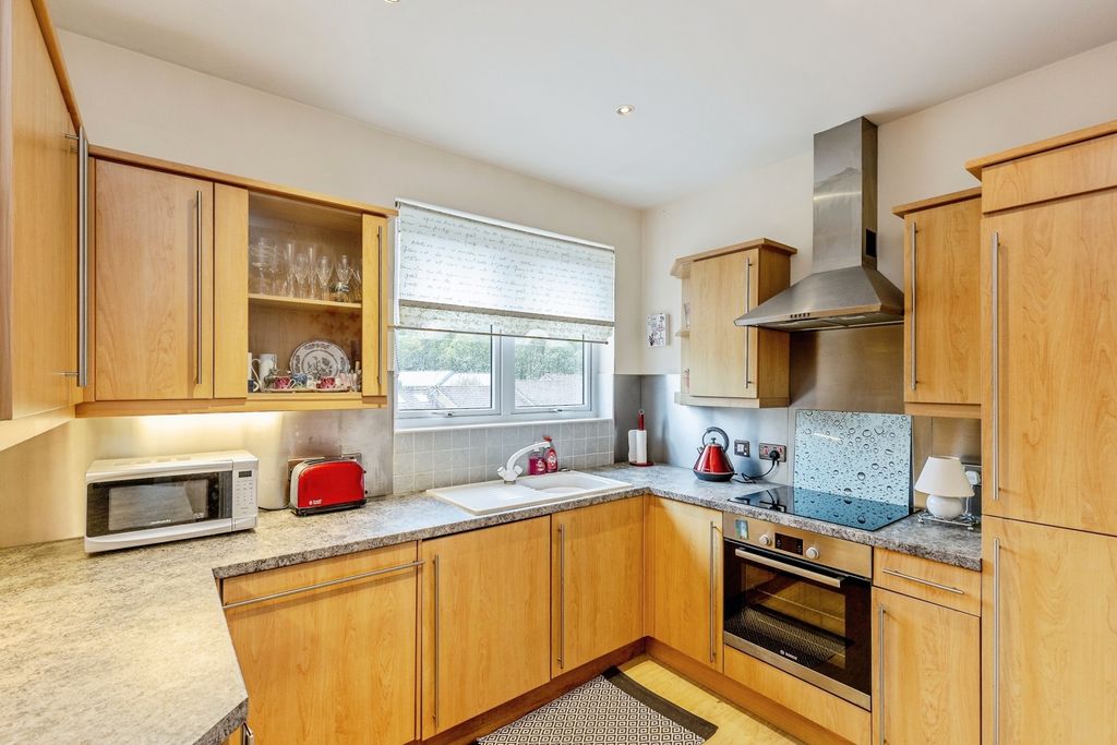 Property photo 3 of 21 Pbox-Img.Jpg