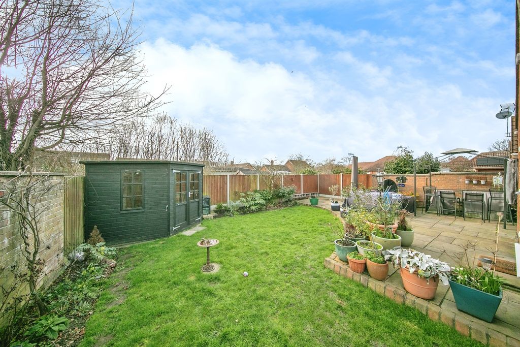 Property photo 2 of 17
