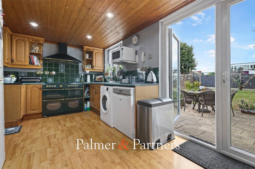 Property photo 2 of 16 Picture No. 04