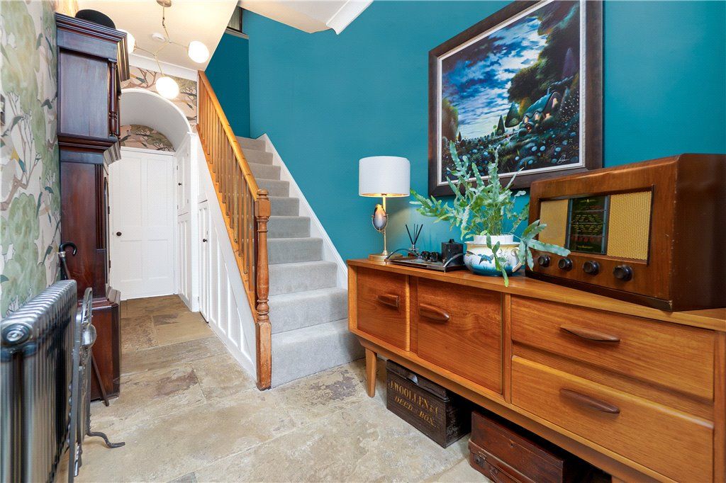 Property photo 2 of 24 Entrance Hall