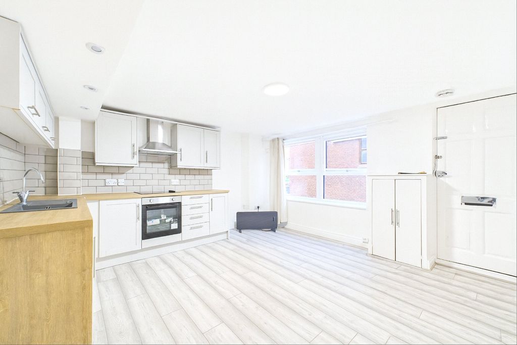 Property photo 2 of 3 Picture No. 07