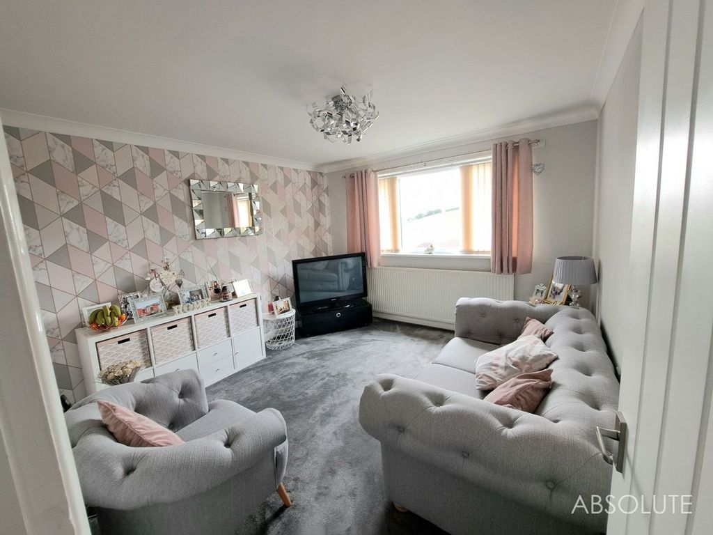 Property photo 3 of 22 Living Room