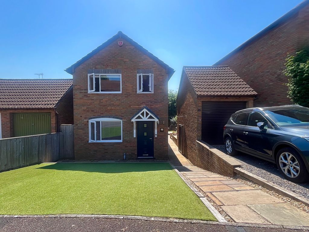 Property photo 1 of 19
