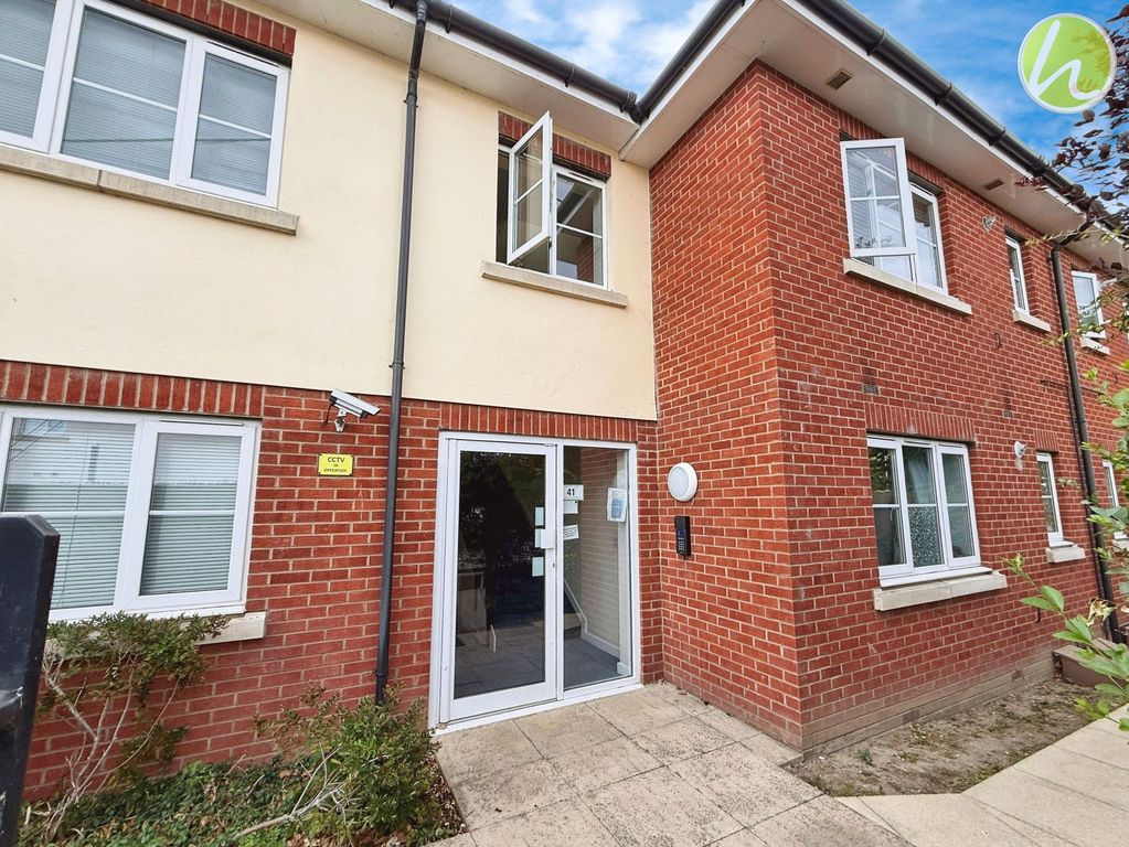 Property photo 2 of 12