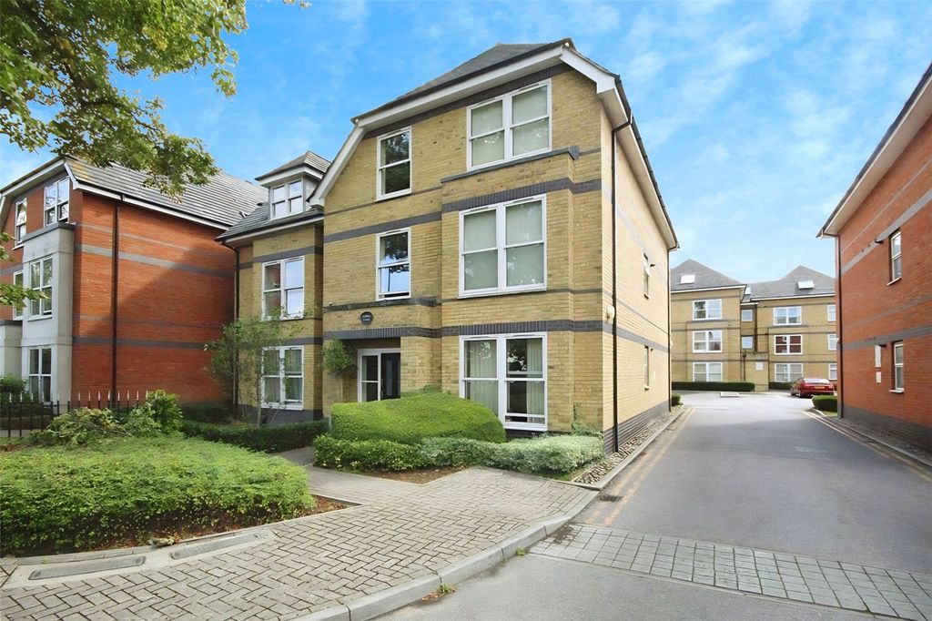 Property photo 1 of 8 External