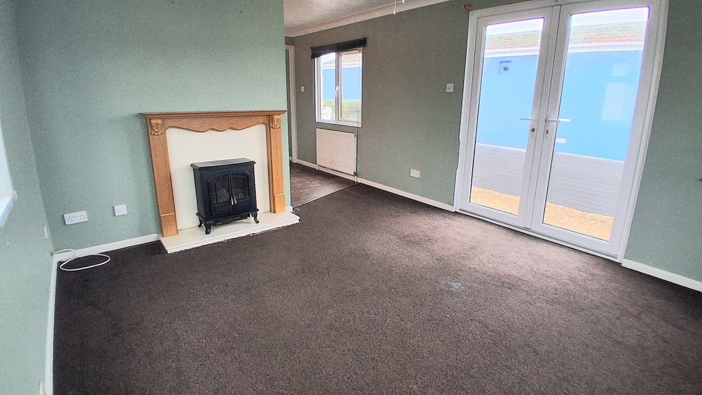 Property photo 2 of 13 20251201_130318