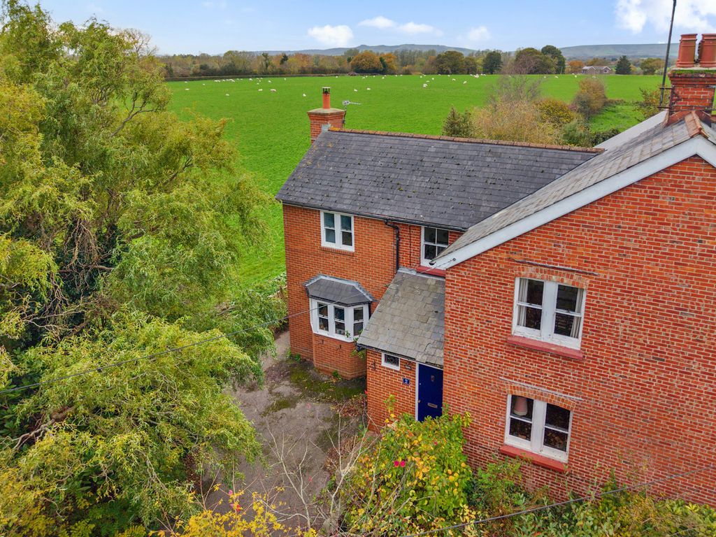 Property photo 1 of 41