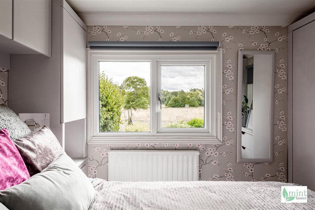 Property photo 2 of 15 Rose Park - Watermark-9.Jpg