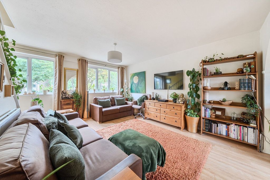 Property photo 2 of 17 Picture No. 05