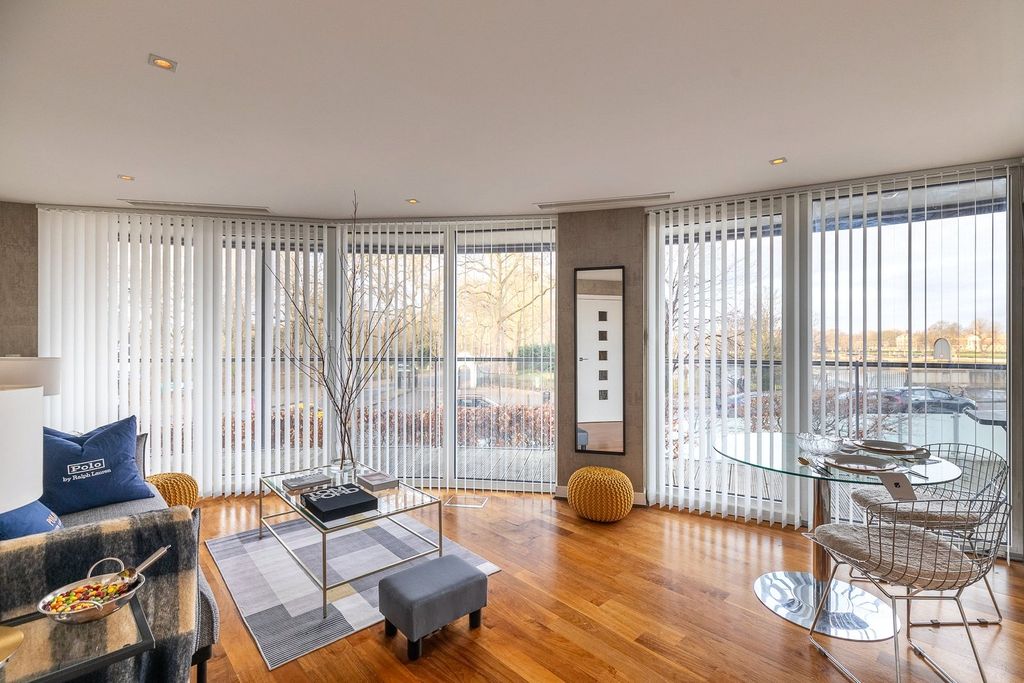 Property photo 1 of 10 Reception Room