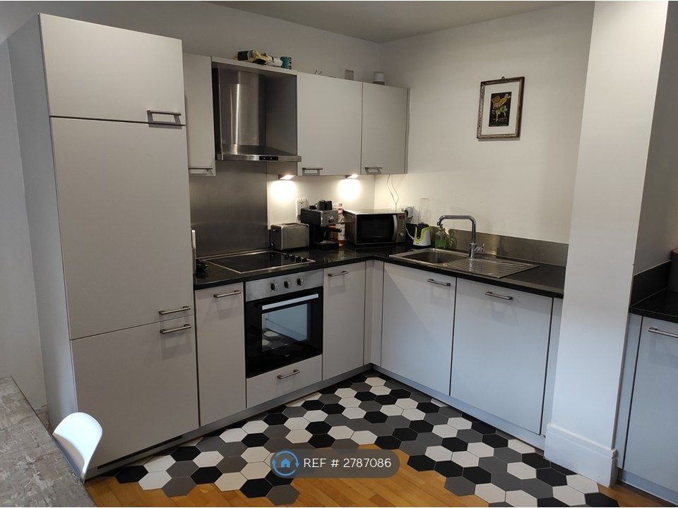 Property photo 3 of 8