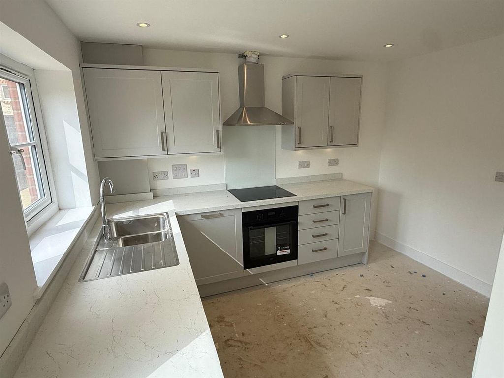 Property photo 3 of 12 Plot 308 Kitchen 1.Jpeg