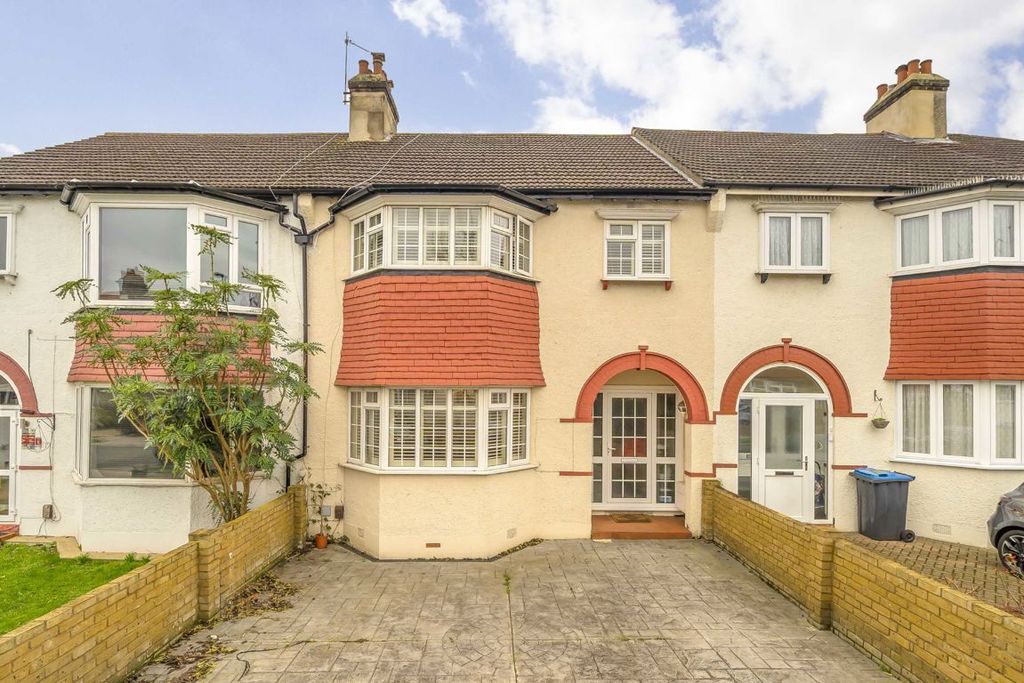 Property photo 1 of 5