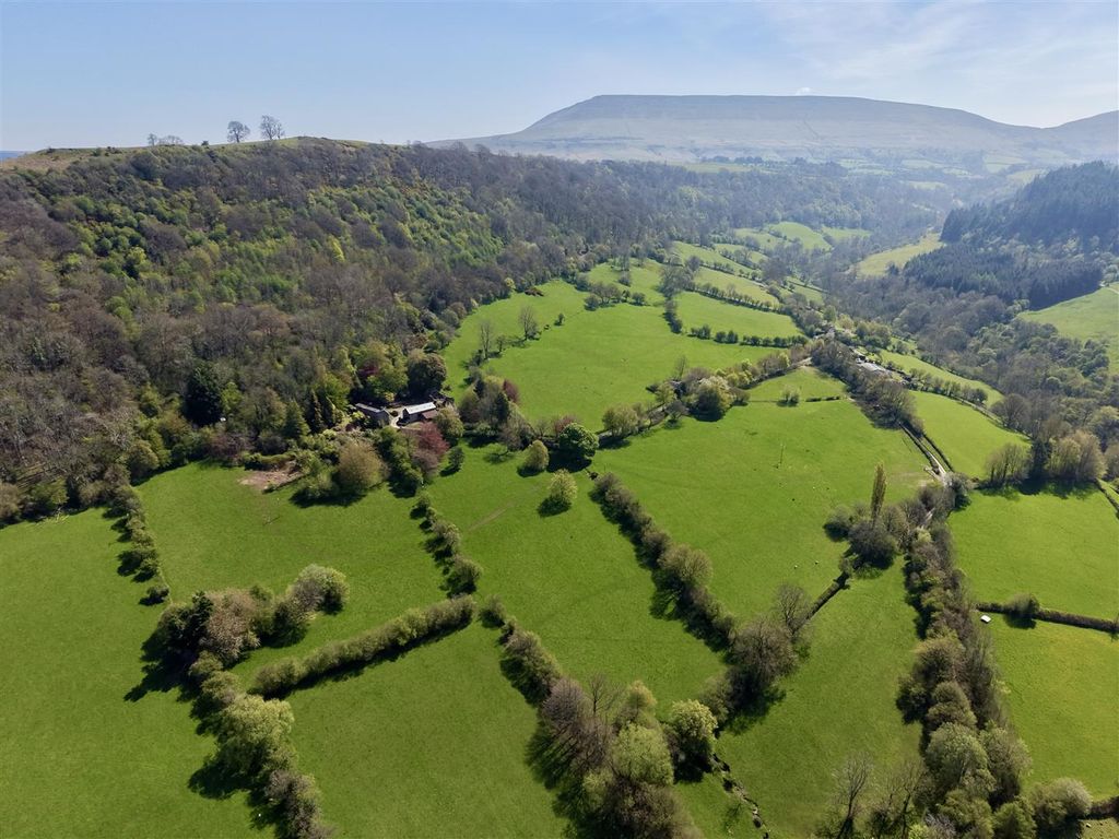 Property photo 3 of 24 Dji_Fly_20260423_122100_0463_1776959547066_Photo.J
