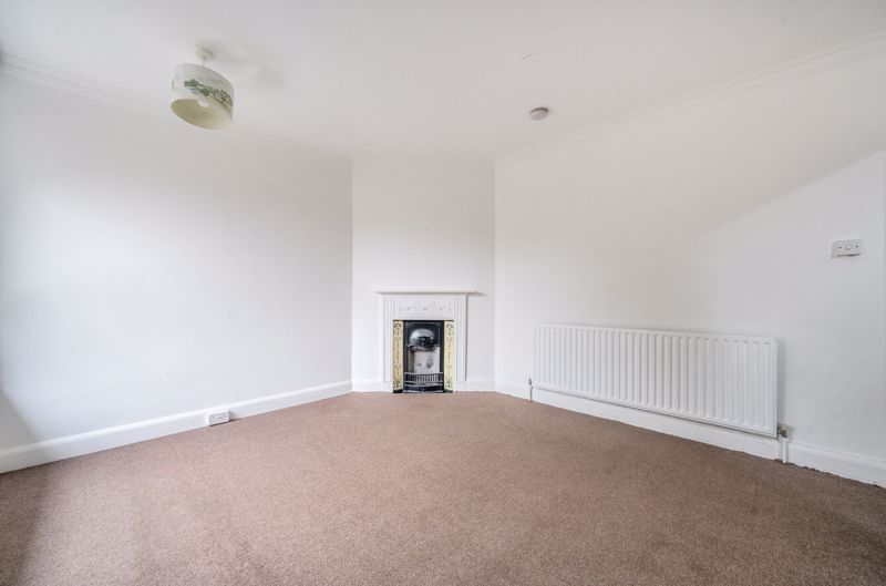 Property photo 3 of 12 Photo 7